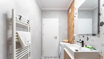 MoHost Properties