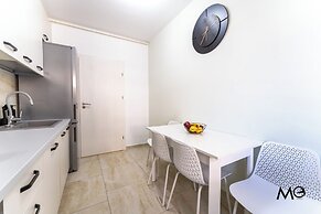 MoHost Properties