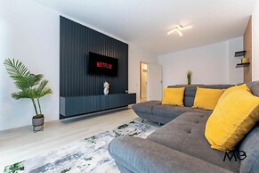 MoHost Properties
