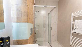 MoHost Properties