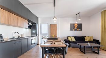 MoHost Properties