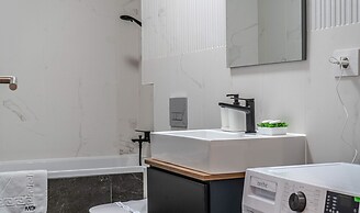 MoHost Properties