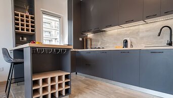 MoHost Properties