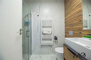 MoHost Properties
