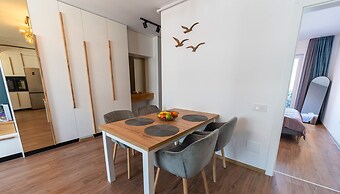 MoHost Properties