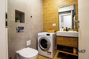 MoHost Properties