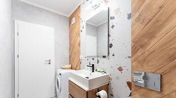 MoHost Properties