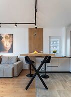 MoHost Properties