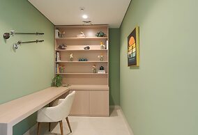 KeyRock Golf Gate - Stylish Retreat