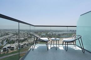 KeyRock Golf Gate - Stylish Retreat