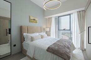 KeyRock Golf Gate - Stylish Retreat