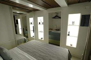 Barneys Club B&b