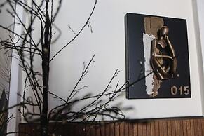 Barneys Club B&b