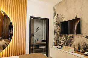 Barneys Club B&b
