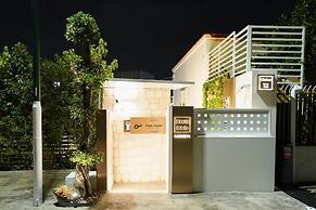 Barneys Club B&b