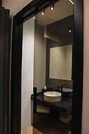 Barneys Club B&b