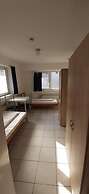 2-Rent Group Hostel Apartments EVE74