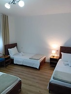 Hotel & Bar - Restorant  Piceri Dragobia