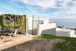 Private Secure Studio in Camps Bay The Cove
