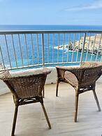 Blue Monis With Amazing Views
