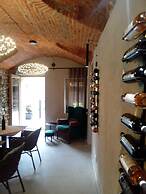 Decanter House