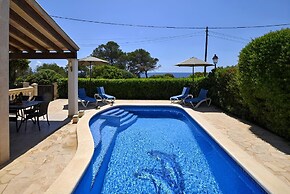 Wonderful Holiday Home With Private Pool