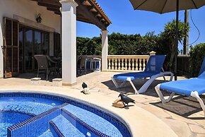 Wonderful Holiday Home With Private Pool