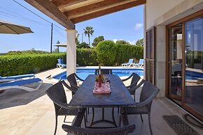 Wonderful Holiday Home With Private Pool