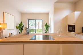 Chic 3BR Apartment Mambo Beach Area Stay