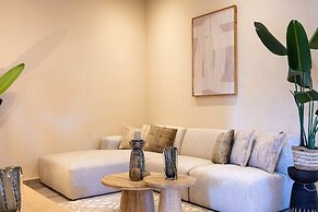 Chic 3BR Apartment Mambo Beach Area Stay
