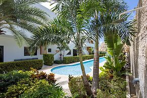 Chic 3BR Apartment Mambo Beach Area Stay
