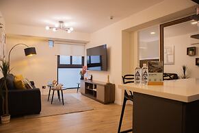 w Remarkable 1BR in San Isidro