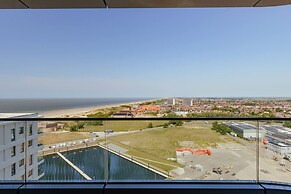 Huswell - Minimalist Coastal Luxury Panoramic View