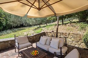 w Historic Tower w Private Pool Near Florence