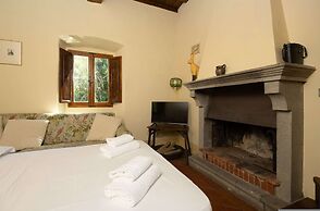 w Historic Tower w Private Pool Near Florence