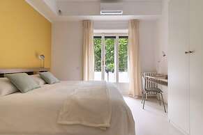 w Elegant 3BR Near Milan Center