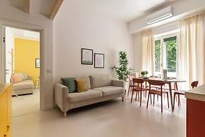 w Elegant 3BR Near Milan Center
