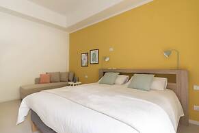 w Elegant 3BR Near Milan Center