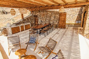 Villa Rhea Elia Beach