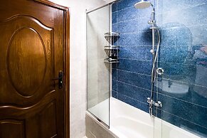 Xuru Stays I Elegant & Modern 3 BDR Apt. @ Heliopolis