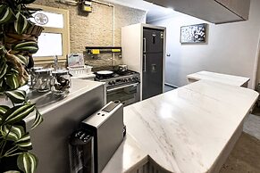 Xuru Stays I Elegant & Modern 3 BDR Apt. @ Heliopolis