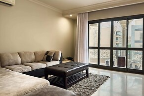 Xuru Stays I The Luxe Loft 2bdr Apt. @ Maadi