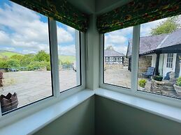 Pentre Cerrig Country House