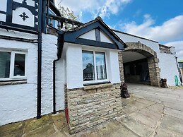 Pentre Cerrig Country House