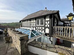 Pentre Cerrig Country House