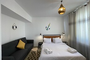 Refreshed & Uplifted 2 BDR @ G Cribs