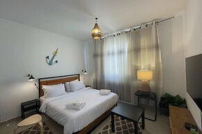 Refreshed & Uplifted 2 BDR @ G Cribs