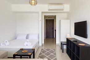 Refreshed & Uplifted 2 BDR @ G Cribs
