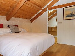 Dolphin Cottage