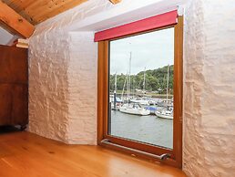 Dolphin Cottage